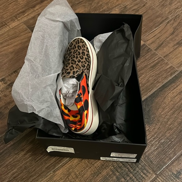 Women’s NWT R 13 sneakers size 7 - Picture 1 of 8